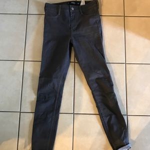 Hollister Grey Suede touch HighRise Jeggings 1